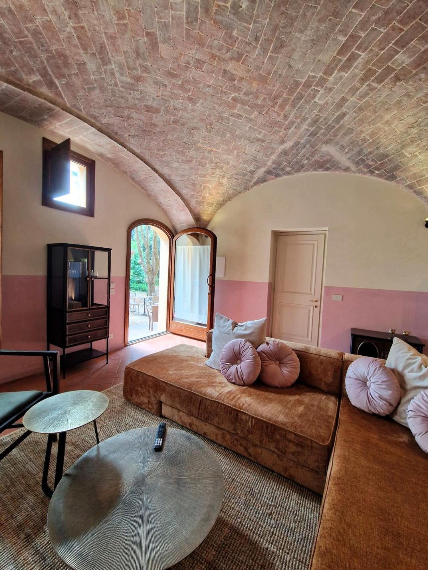 Вілла Borgo Dolciano К'юзі Екстер'єр фото